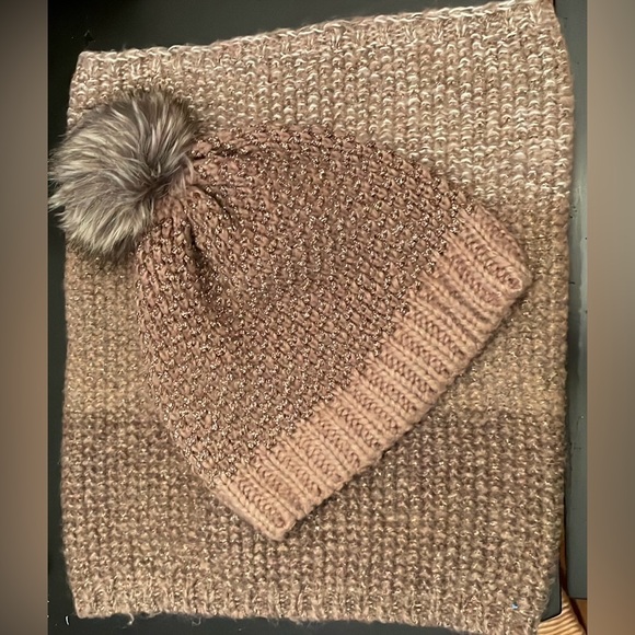 Hat and NeckWarmer Set - Picture 2 of 4